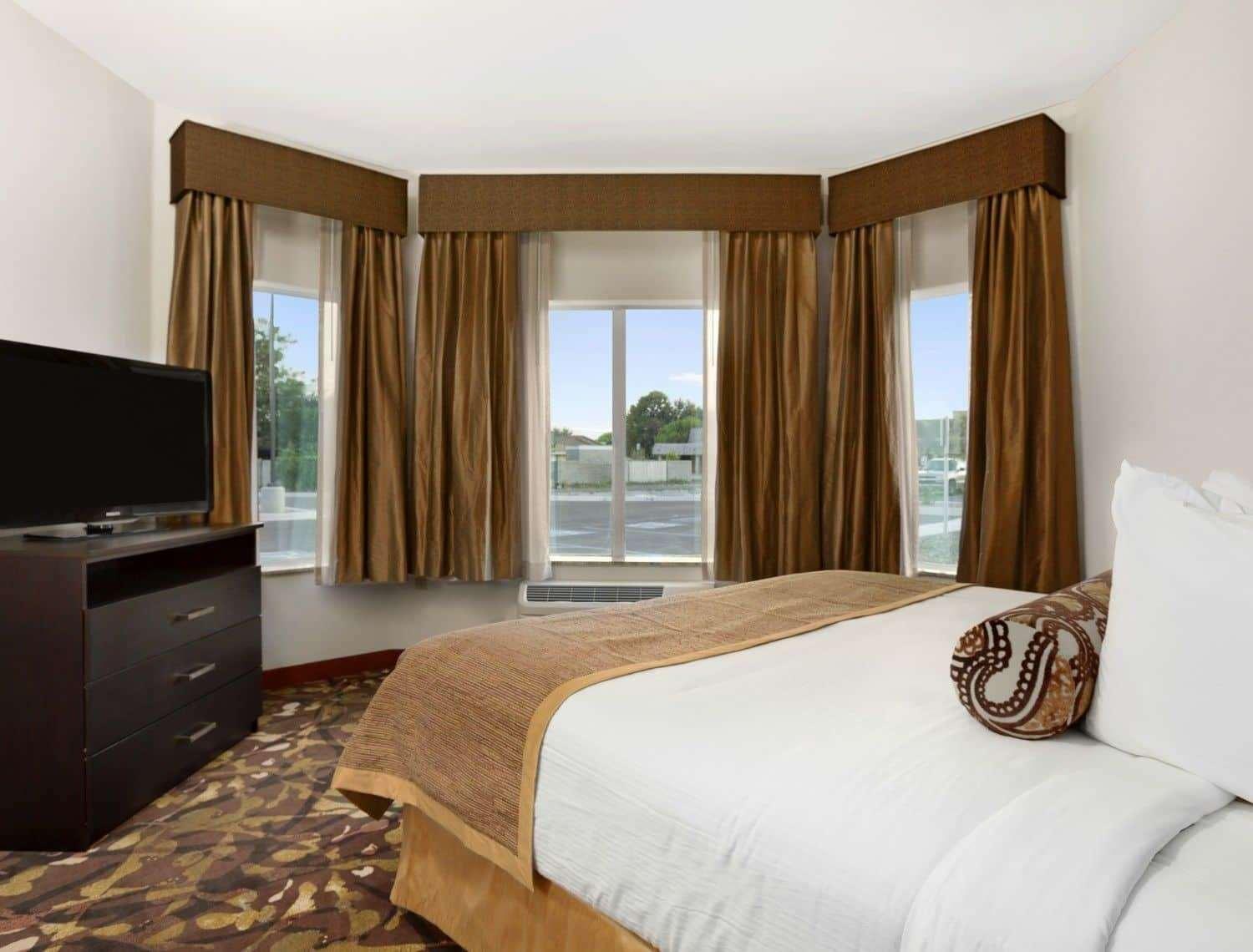 Hotel Baymont By Wyndham Hobbs Esterno foto