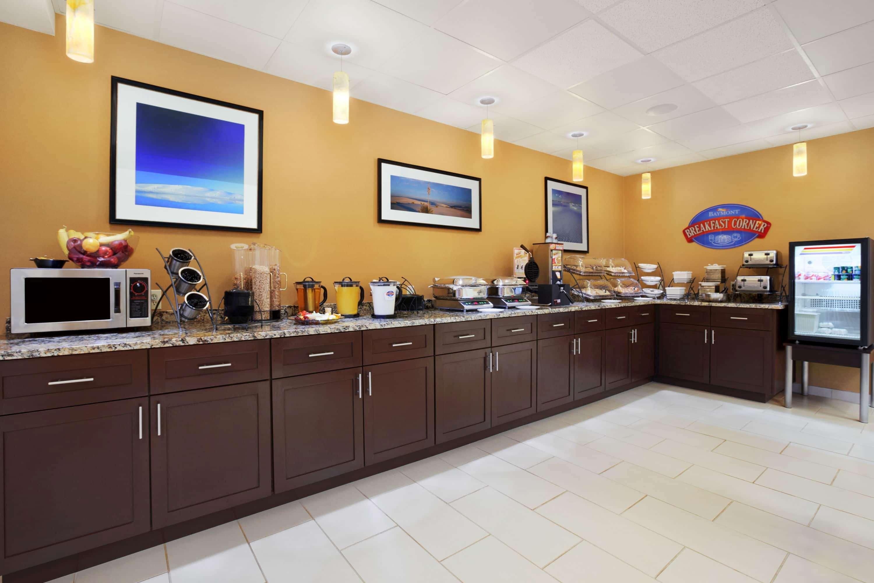 Hotel Baymont By Wyndham Hobbs Esterno foto